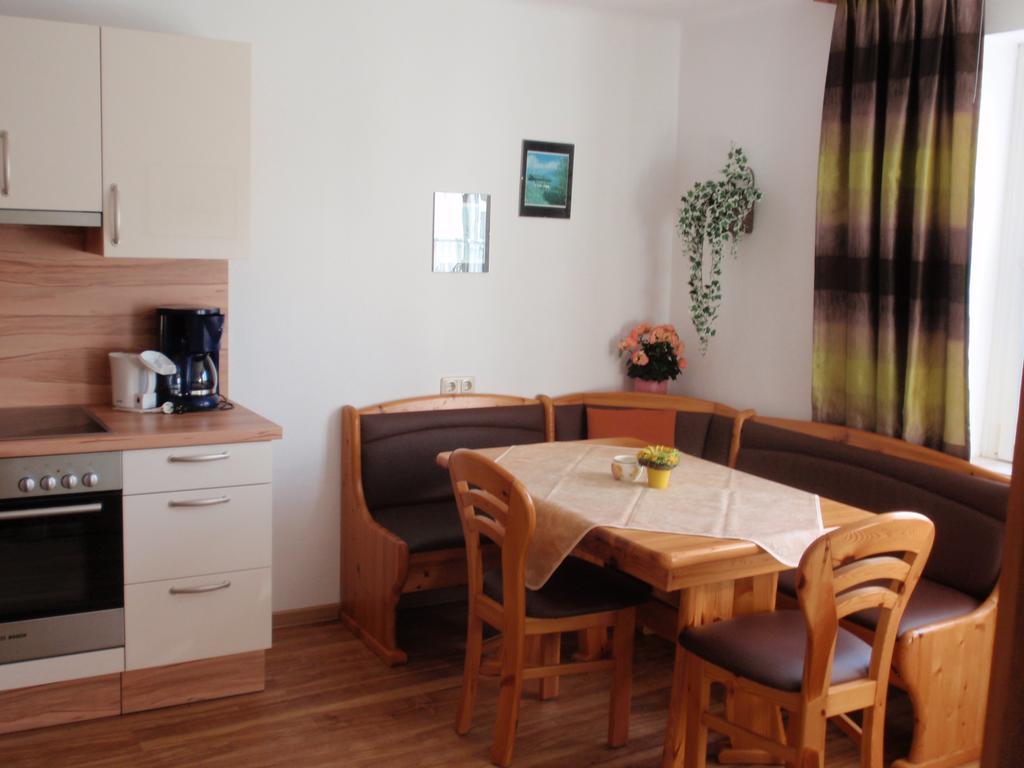 Ferienwohnungen Kern Weyregg Room photo